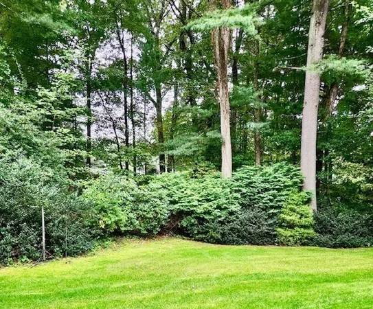 $739,900 | 330 Merriweather Drive, Longmeadow, MA 01106
