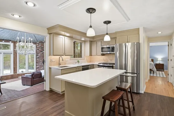 $739,900 | 330 Merriweather Drive, Longmeadow, MA 01106