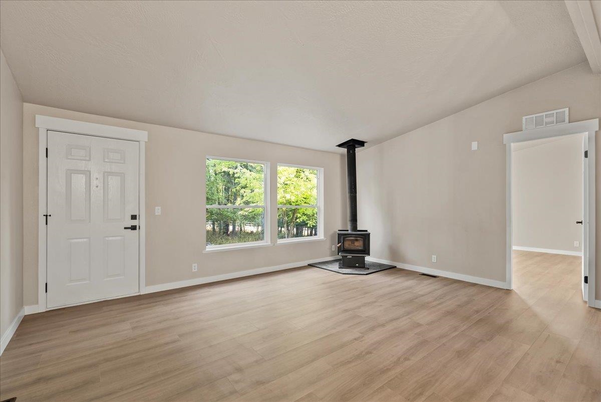 5872 East Allen Road Elk, WA 99009 - Photo 6 of 33