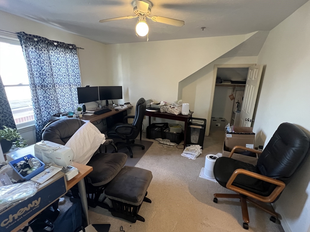 33 Lenglen Road, Unit 33 Newton, MA 02458 - Photo 9 of 9 a workspace with furniture