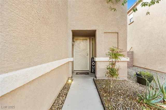 $429,999 | 635 Taliput Palm Place, Henderson, NV 89011