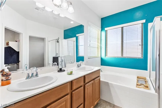 $429,999 | 635 Taliput Palm Place, Henderson, NV 89011