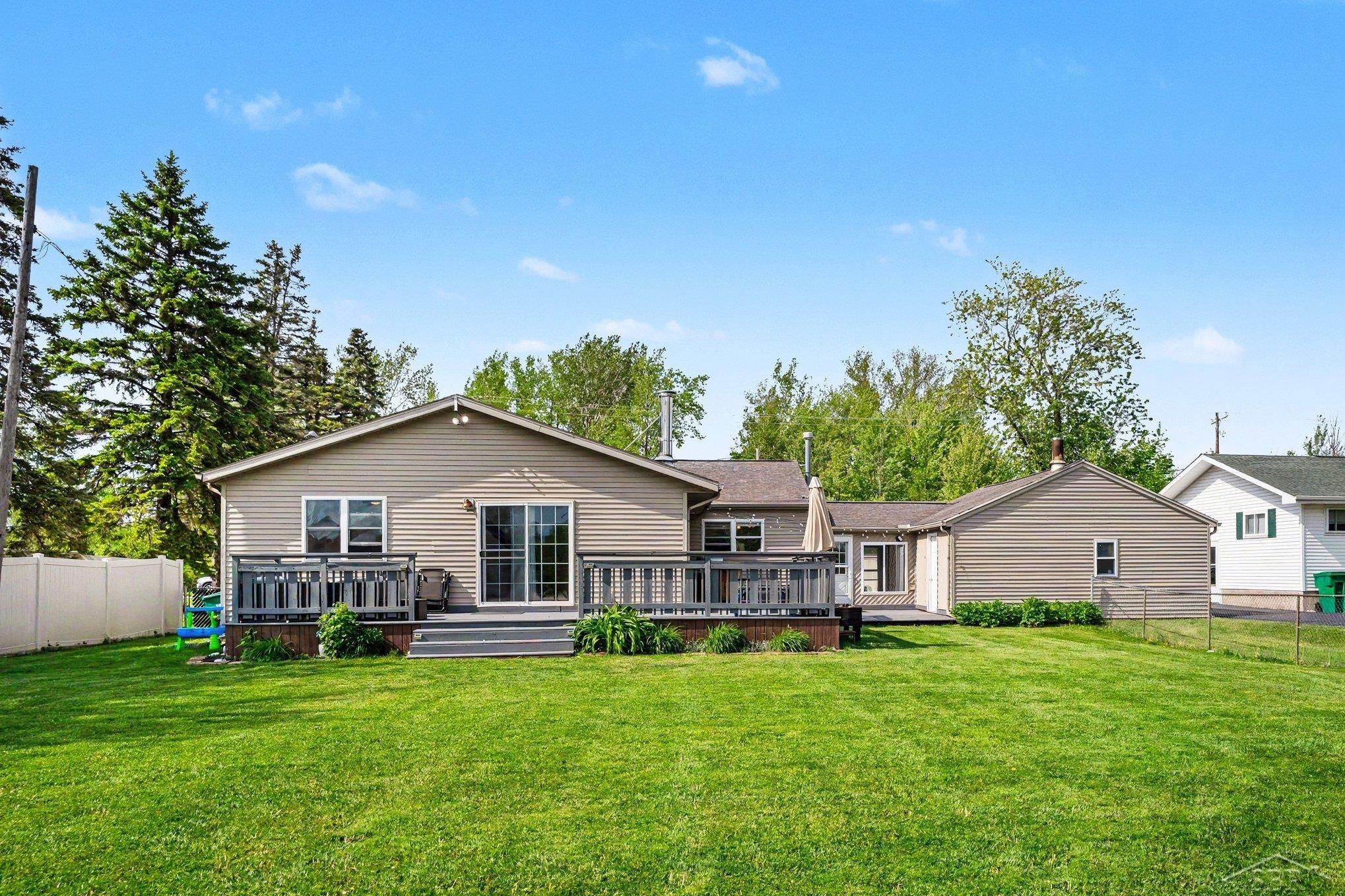 4300 Wheeler Road Bay City, MI 48706 - Photo 7 of 29