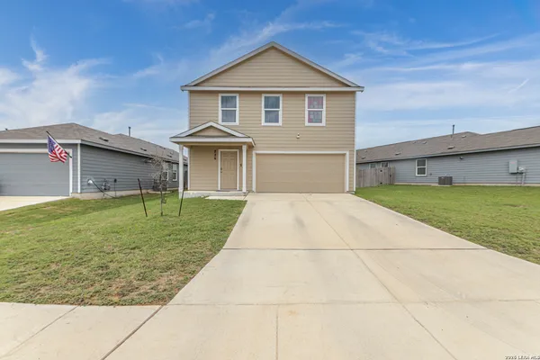 $1,900 | 726 Tulsa Trail, New Braunfels, TX 78132