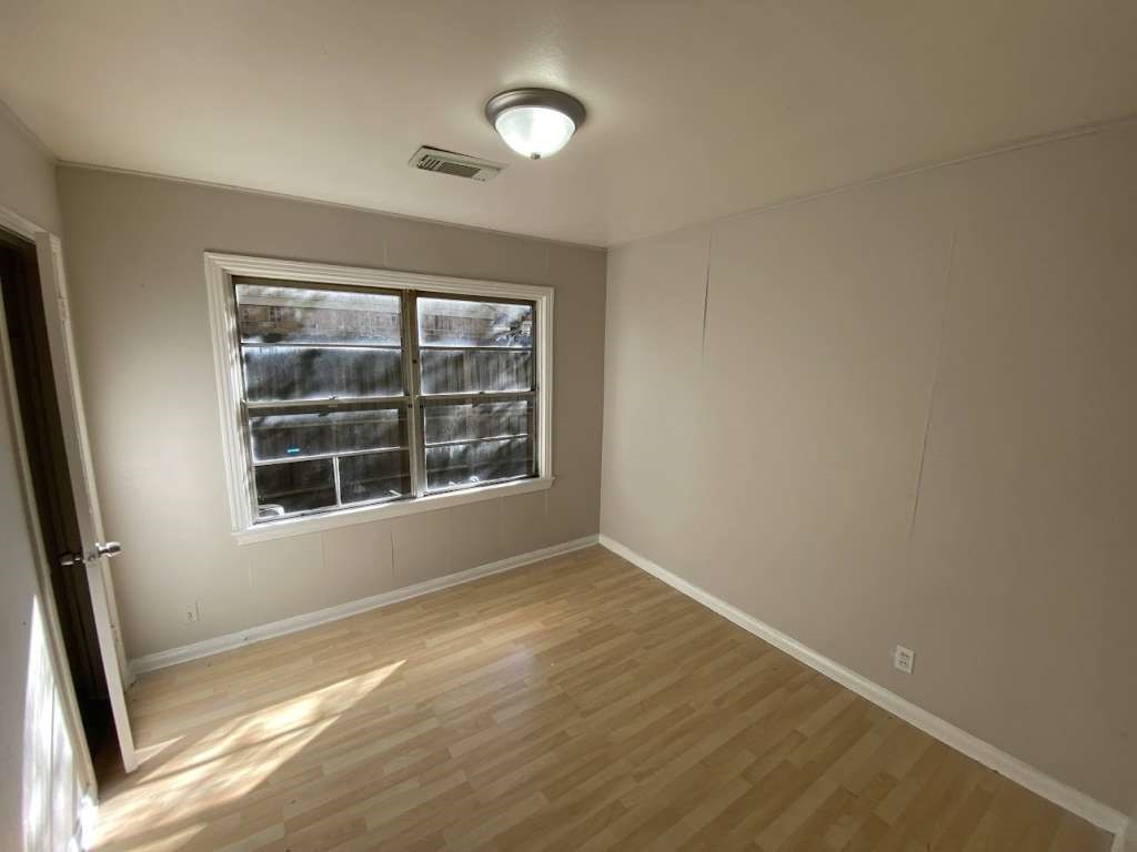 5810 Belmark Street Houston, TX 77033 - Photo 9 of 9