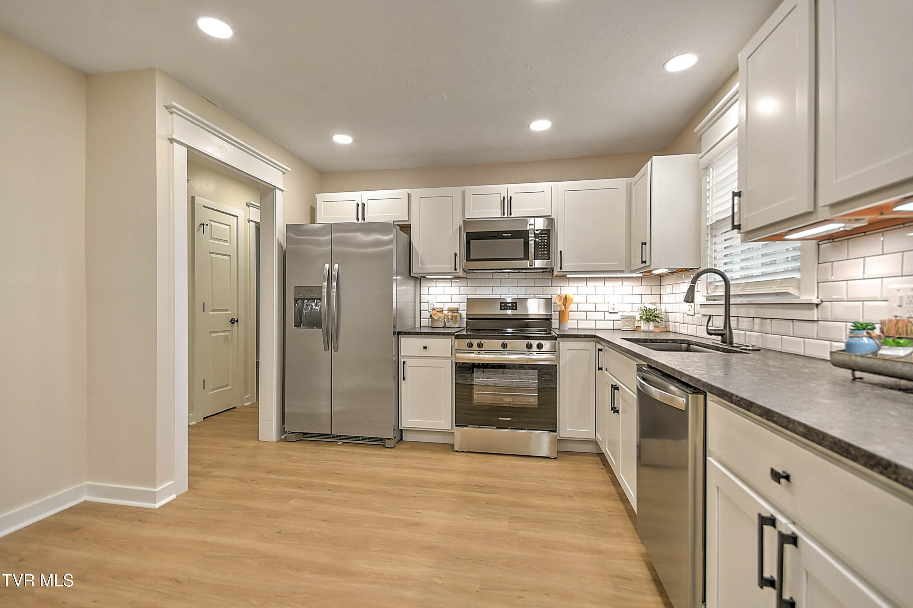 721 Foothills Road Kingsport, TN 37663 - Photo 14 of 44 721 Foothills CP-15