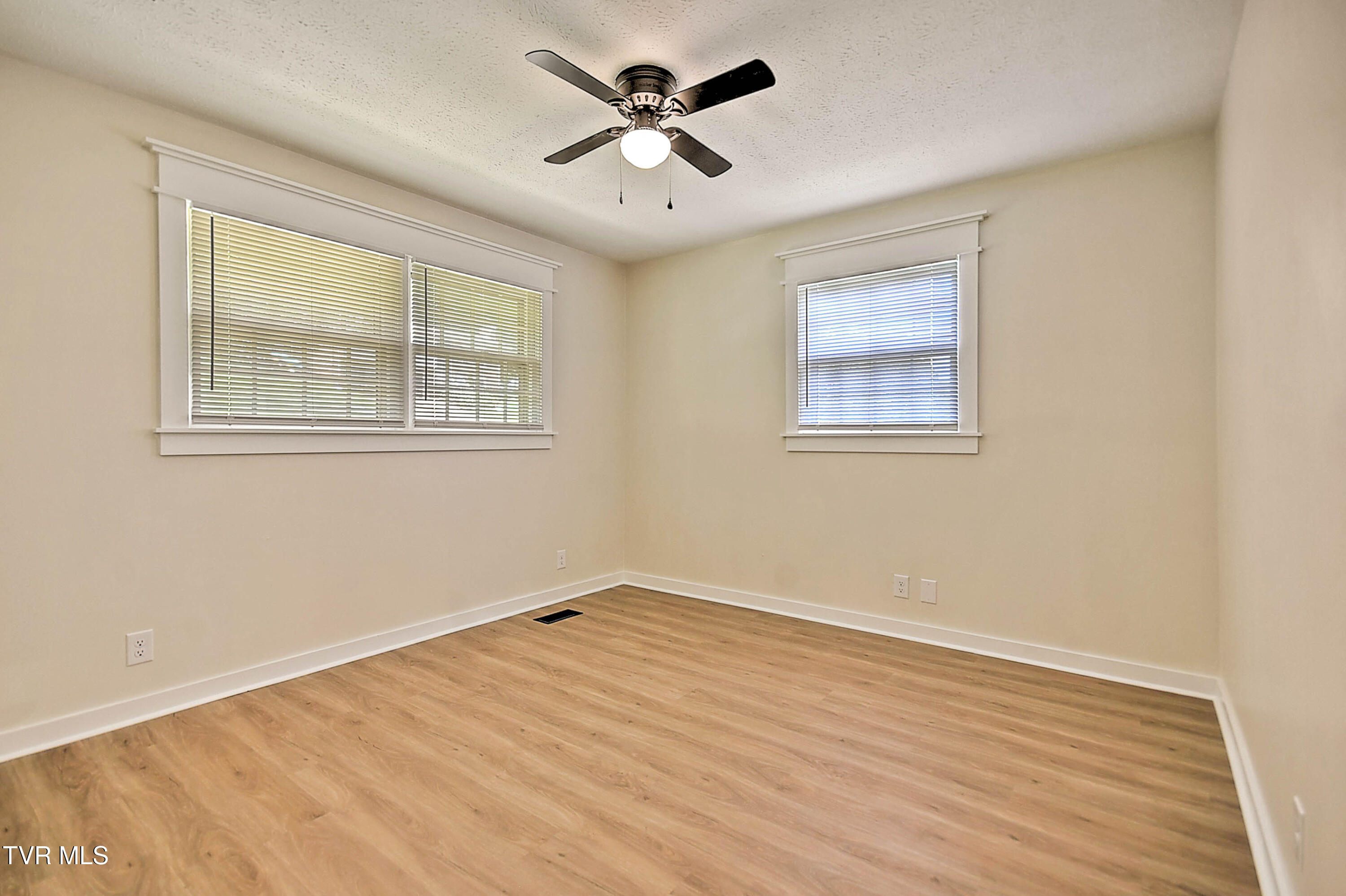 721 Foothills Road Kingsport, TN 37663 - Photo 23 of 44 721 Foothills CP-24