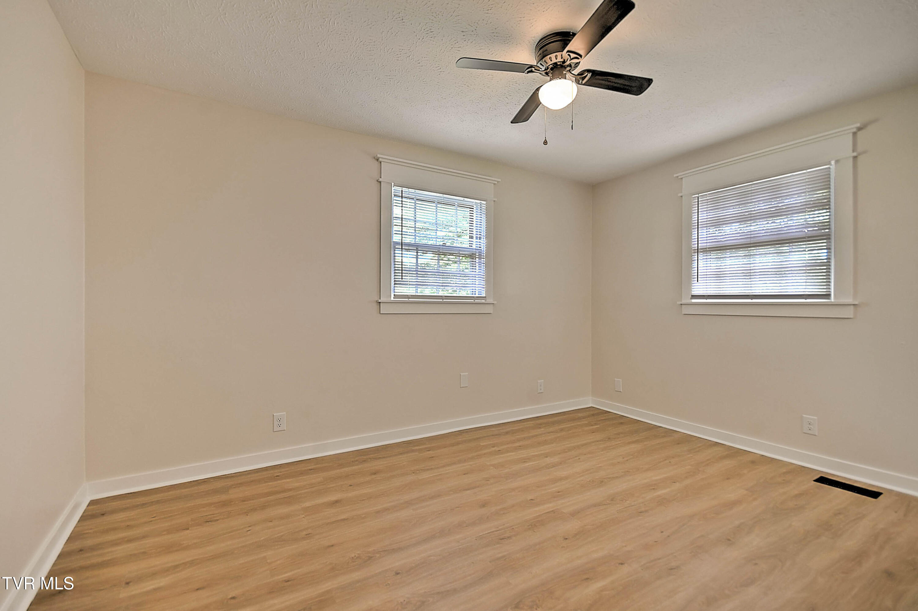 721 Foothills Road Kingsport, TN 37663 - Photo 25 of 44 721 Foothills CP-26