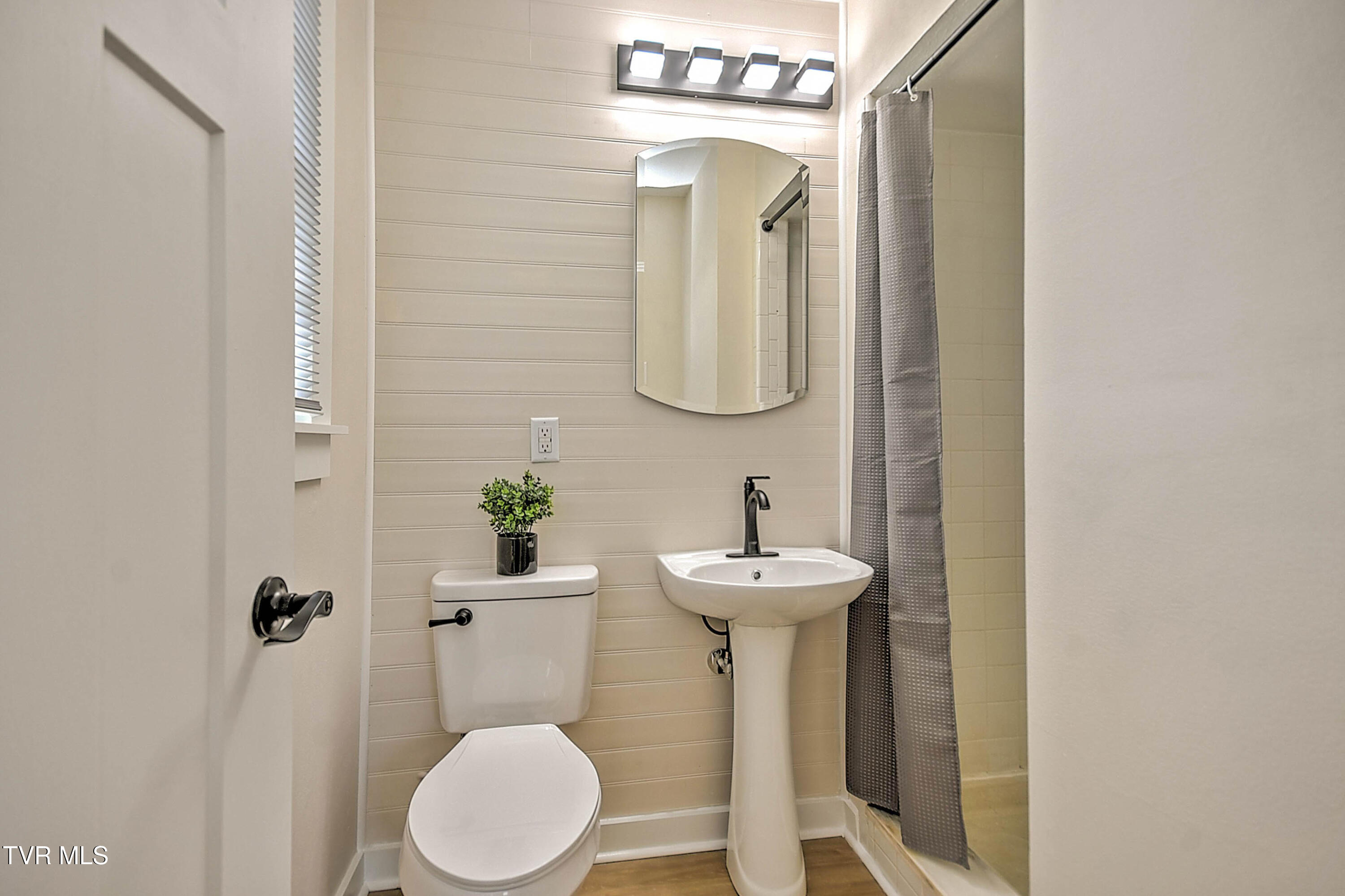 721 Foothills Road Kingsport, TN 37663 - Photo 28 of 44 721 Foothills CP-29