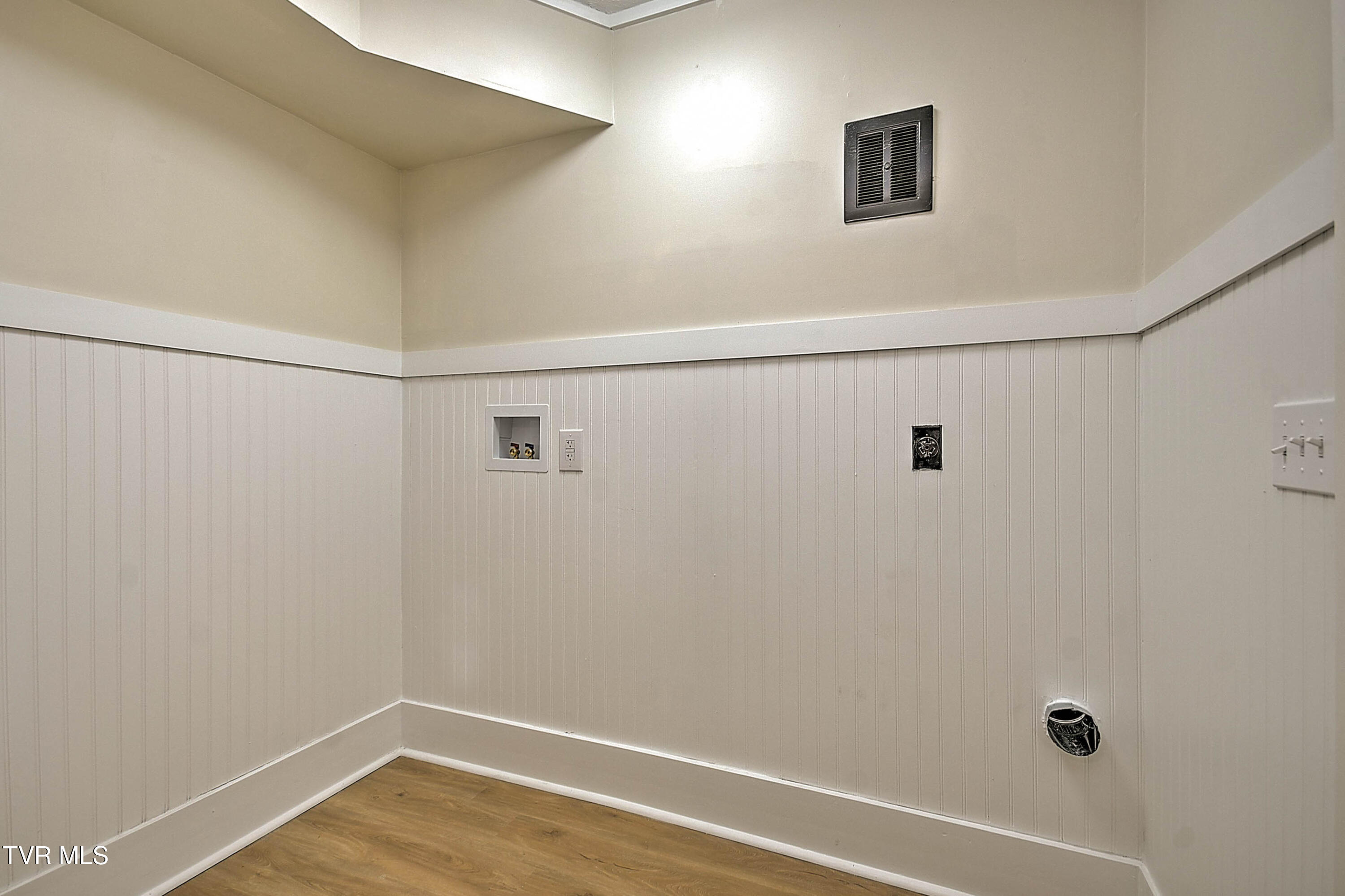 721 Foothills Road Kingsport, TN 37663 - Photo 34 of 44 721 Foothills CP-35