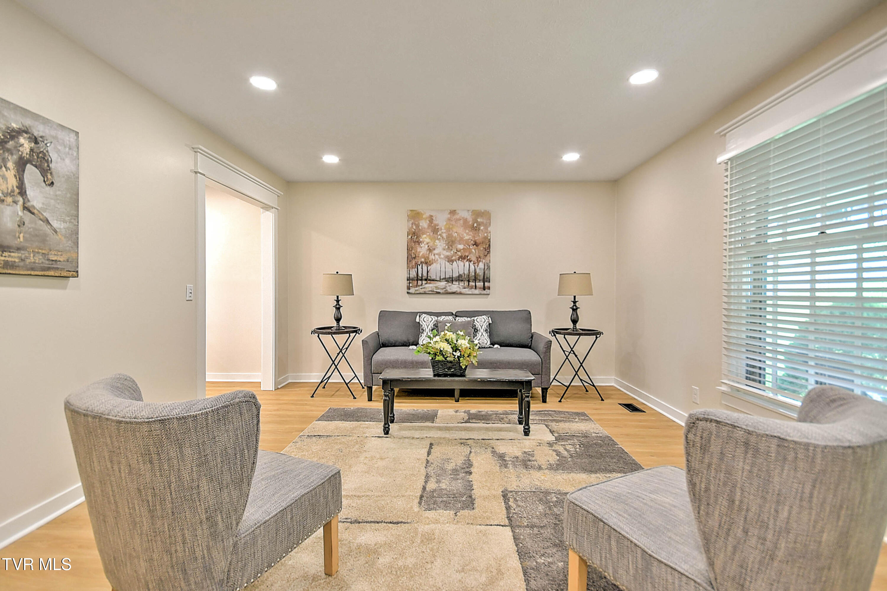 721 Foothills Road Kingsport, TN 37663 - Photo 7 of 44 721 Foothills CP-8