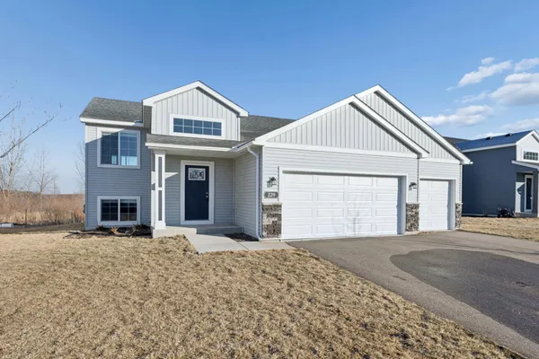 $344,900 | 229 Terning Way, Howard Lake, MN 55349