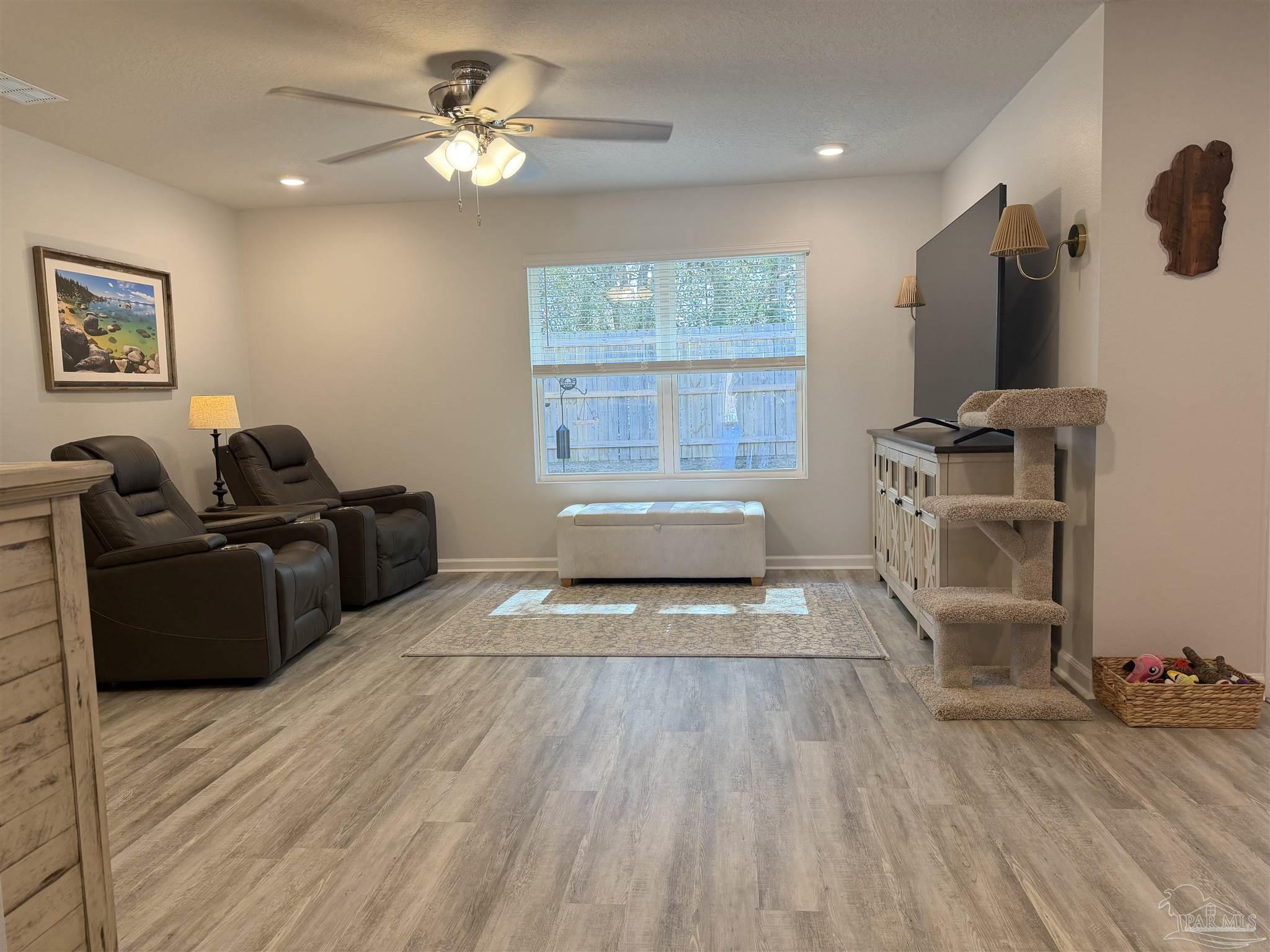 3083 Jane Lane Crestview, FL 32539 - Photo 8 of 29