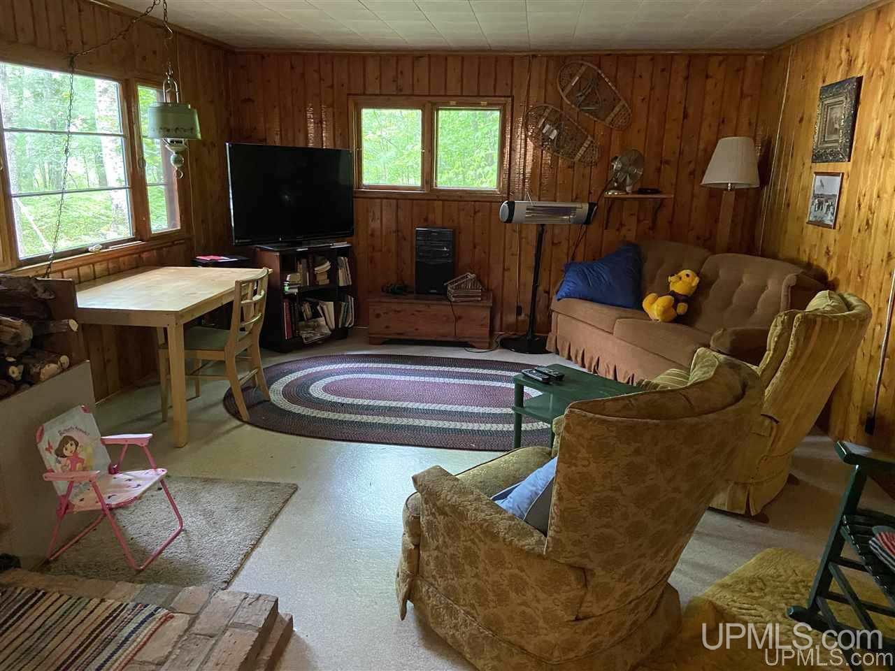 10631 Government Road Manistique, MI 49854 - Photo 8 of 33 Gallery Image 8