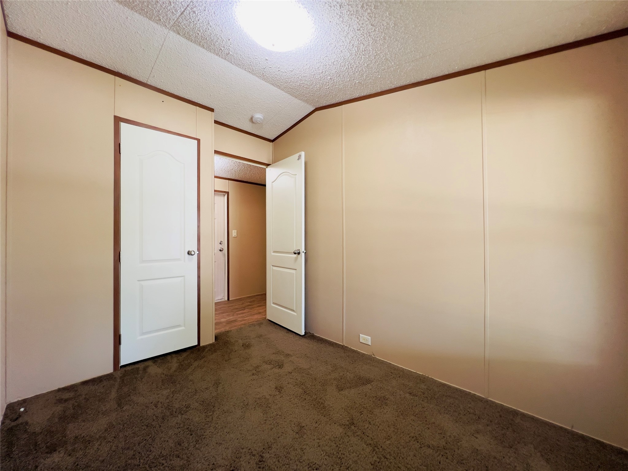 788 County Road 3479 J Cleveland, TX 77327 - Photo 17 of 22 an empty room with closet