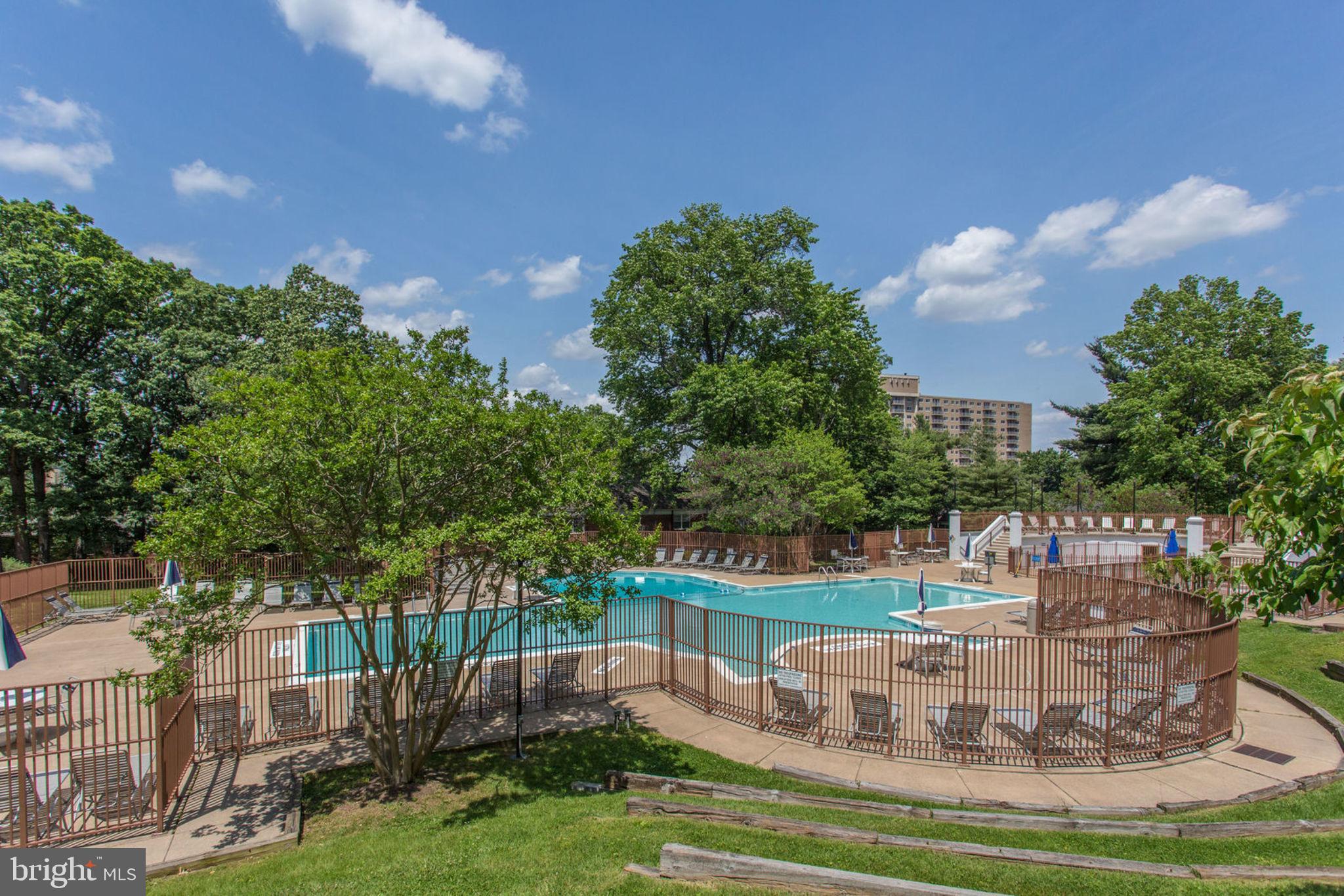 3234 Gunston Road Alexandria, VA 22302 - Photo 16 of 17 Community Pool