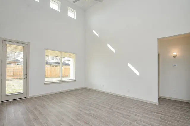 $2,800 | 29203 Pikes Peak Drive, Katy, TX 77494