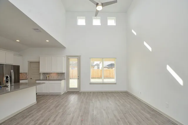 $2,800 | 29203 Pikes Peak Drive, Katy, TX 77494