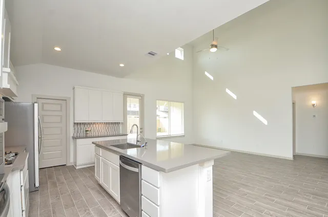 $2,800 | 29203 Pikes Peak Drive, Katy, TX 77494