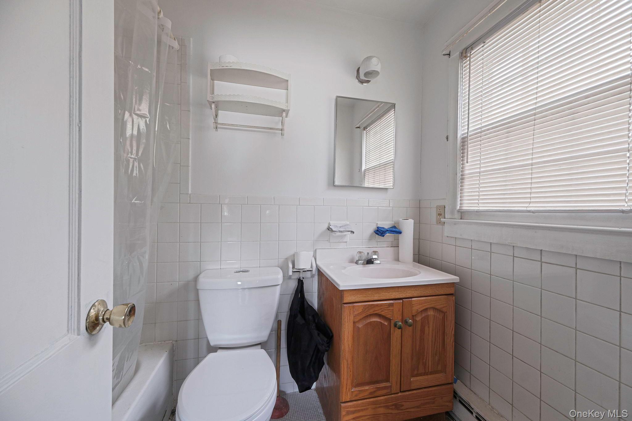 17 Riverside Avenue Mastic Beach, NY 11951 - Photo 15 of 16