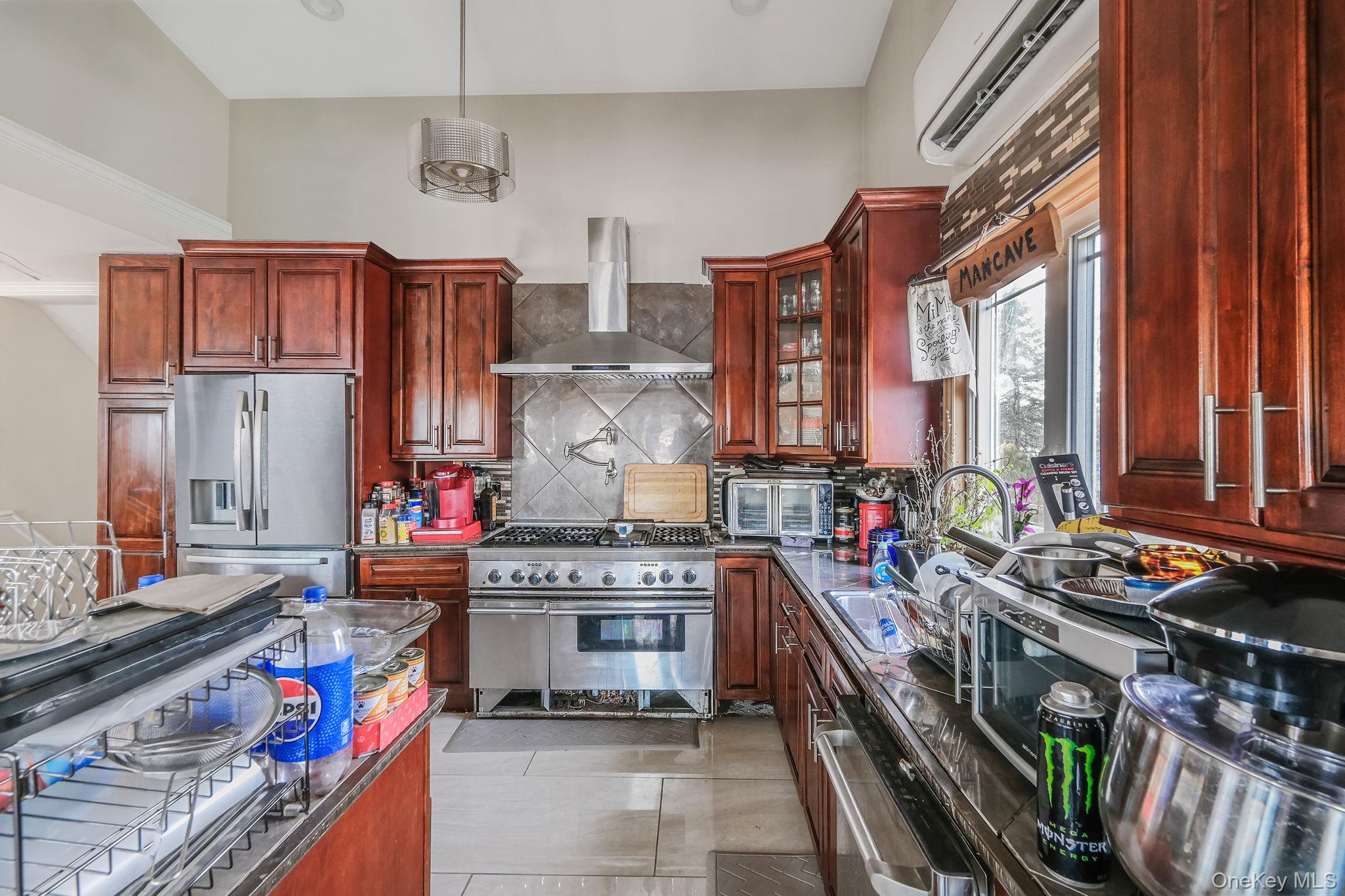 17 Riverside Avenue Mastic Beach, NY 11951 - Photo 5 of 16