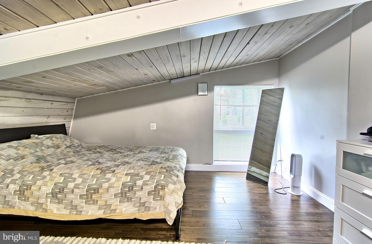 3403 Birch Hollow Road Baltimore, MD 21208 - Photo 30 of 39 Bedroom # 5 w/engineering hardwood floor