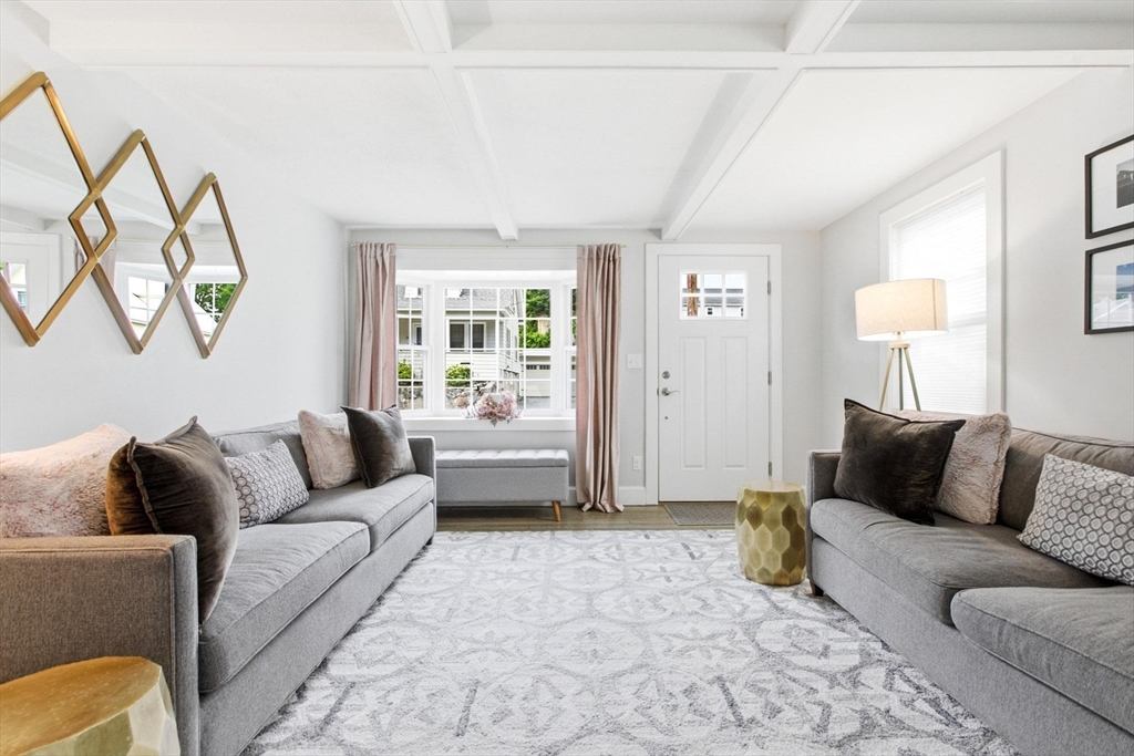 27 Topping Road Andover, MA 01810 - Photo 6 of 36