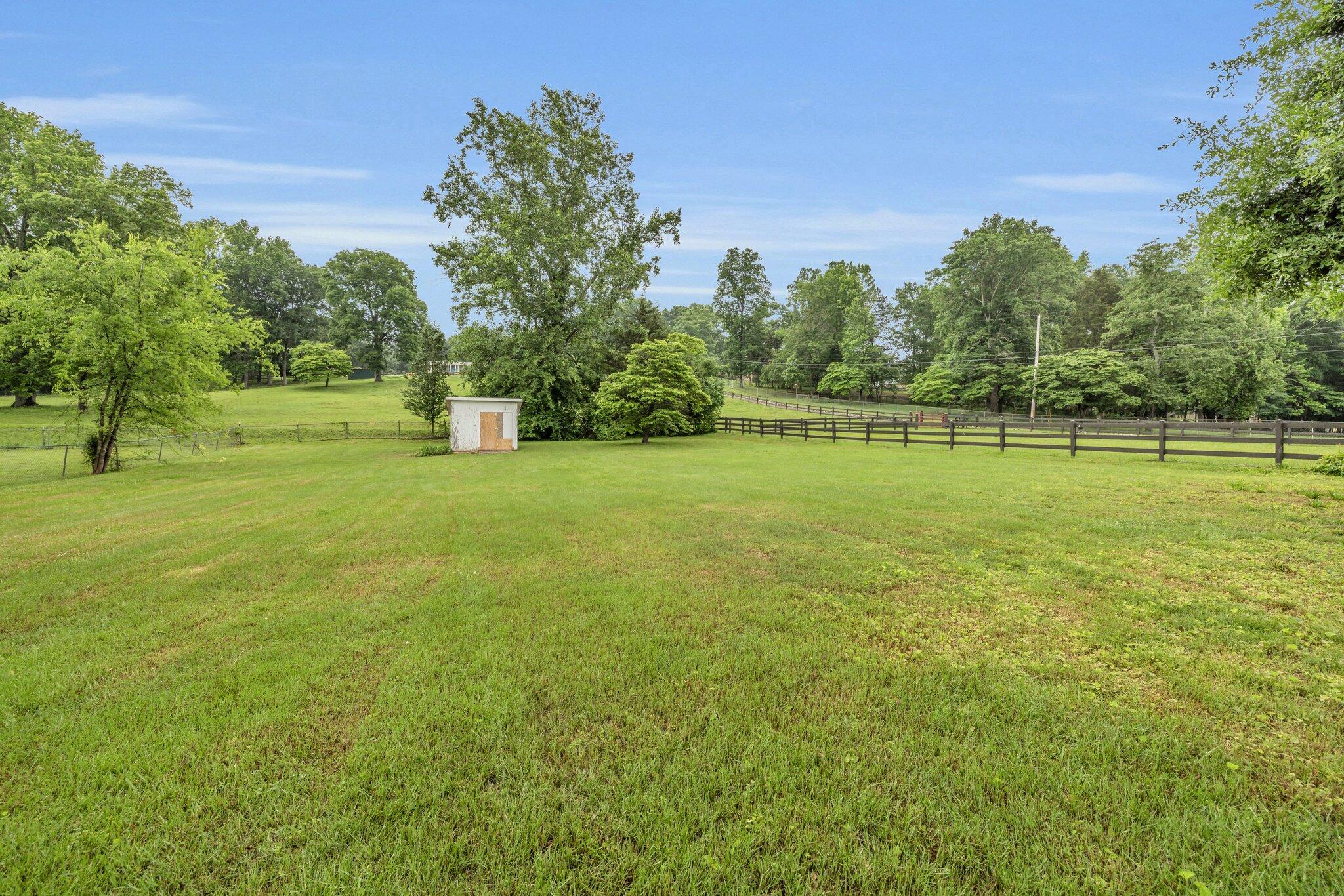 1604 Morris Hill Road Chattanooga, TN 37421 - Photo 8 of 29 mr8