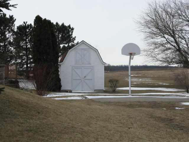 6830 County Road 40 Butler, IN 46721 - Photo 6 of 15
