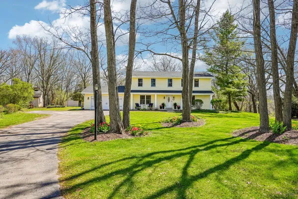 $675,000 | S74W32610 Twin Oaks Court, Mukwonago, WI 53149