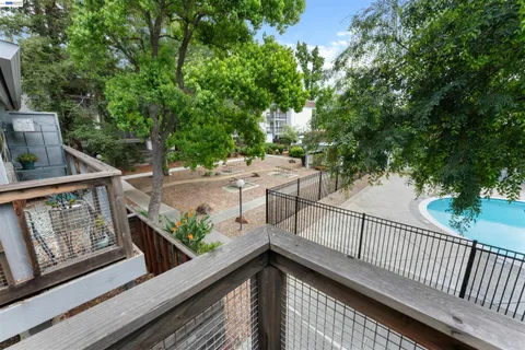 $260,000 | 4081 Clayton Road, Unit 221, Concord, CA 94521