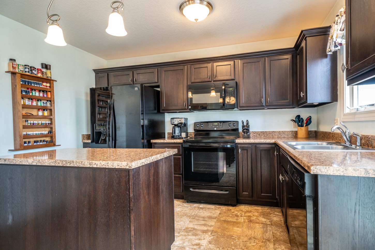 2474 Stonecrop Road Huntertown, IN 46748 - Photo 10 of 36