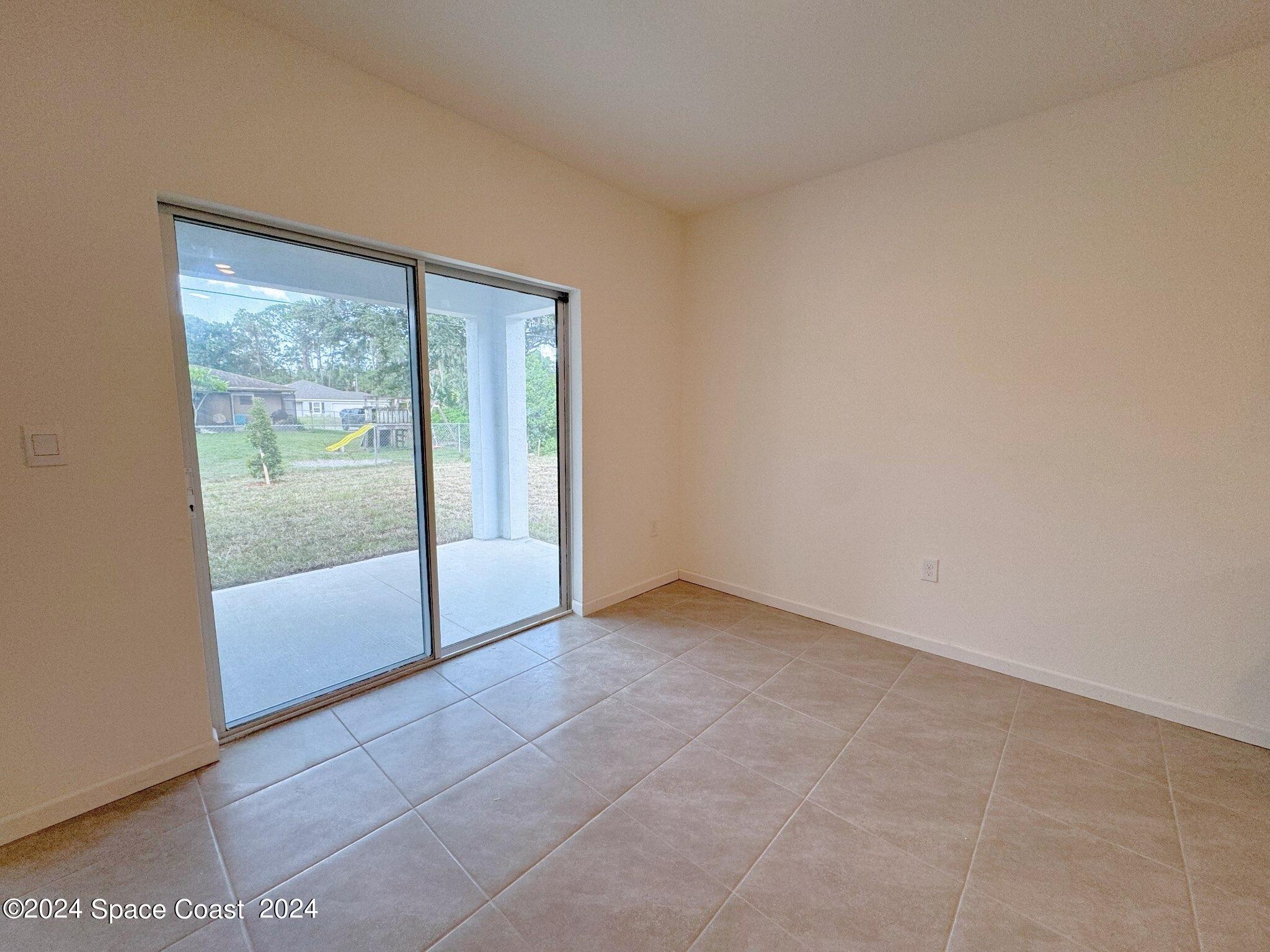 435 Oakleaf Street Southwest Palm Bay, FL 32908 - Photo 11 of 44 11. 435 Oakleaf - Dining