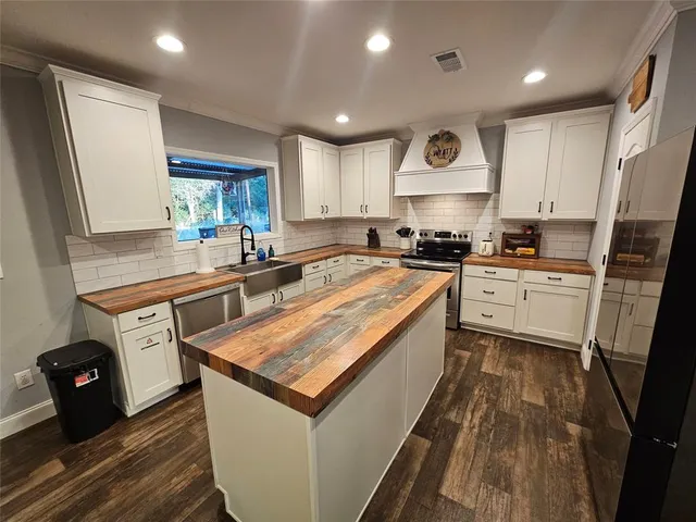 $300,000 | 220 Pr 5374 Groesbeck Tx 76642, Groesbeck, TX 76642