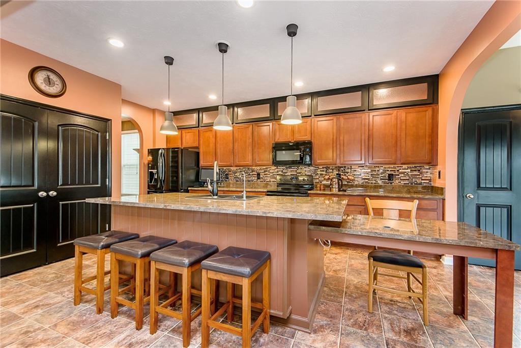 5787 Pebblebrooke Road Whitestown, IN 46075 - Photo 13 of 39