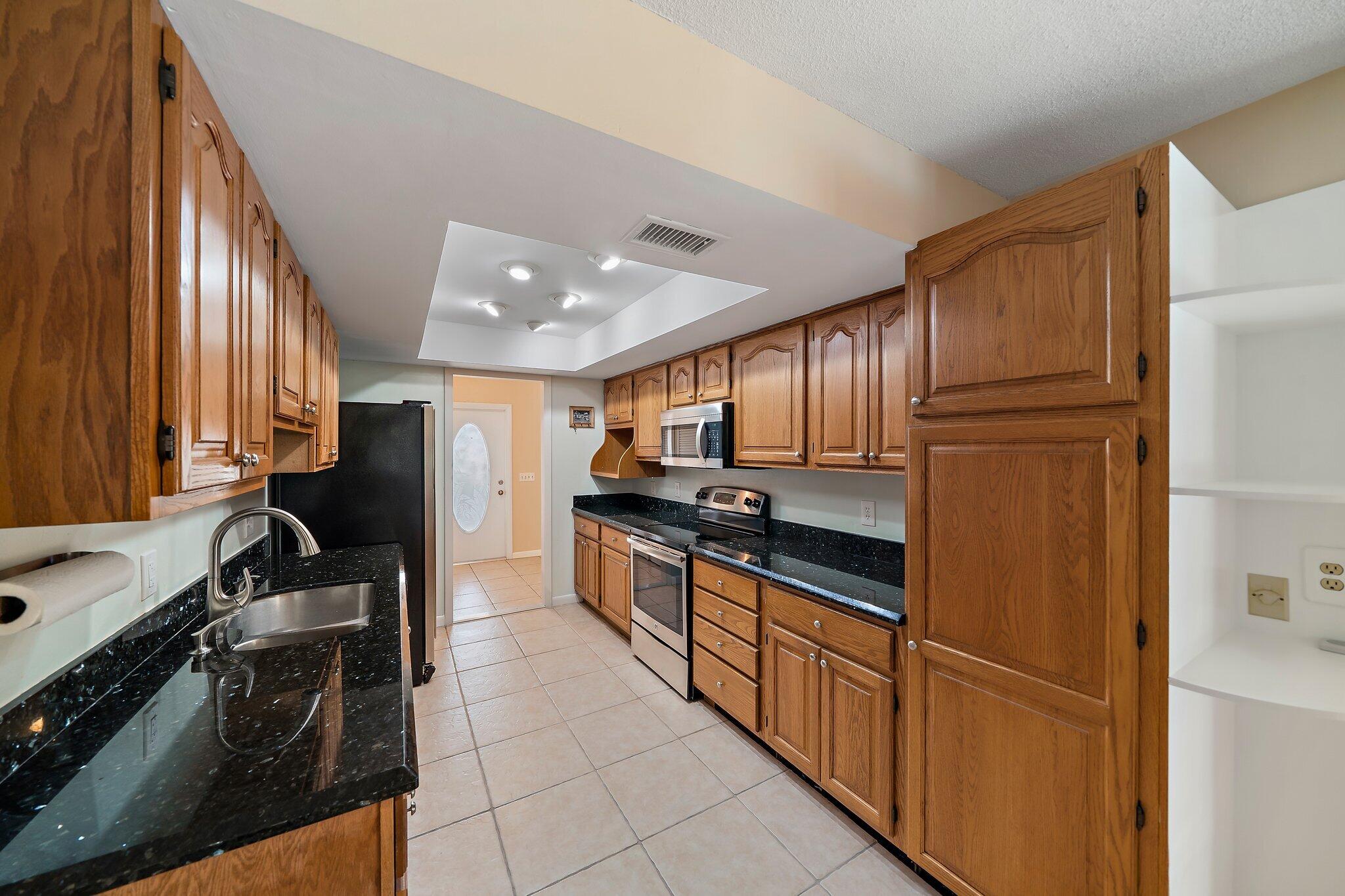 1934 Ascott Road Juno Beach, FL 33408 - Photo 14 of 38 14