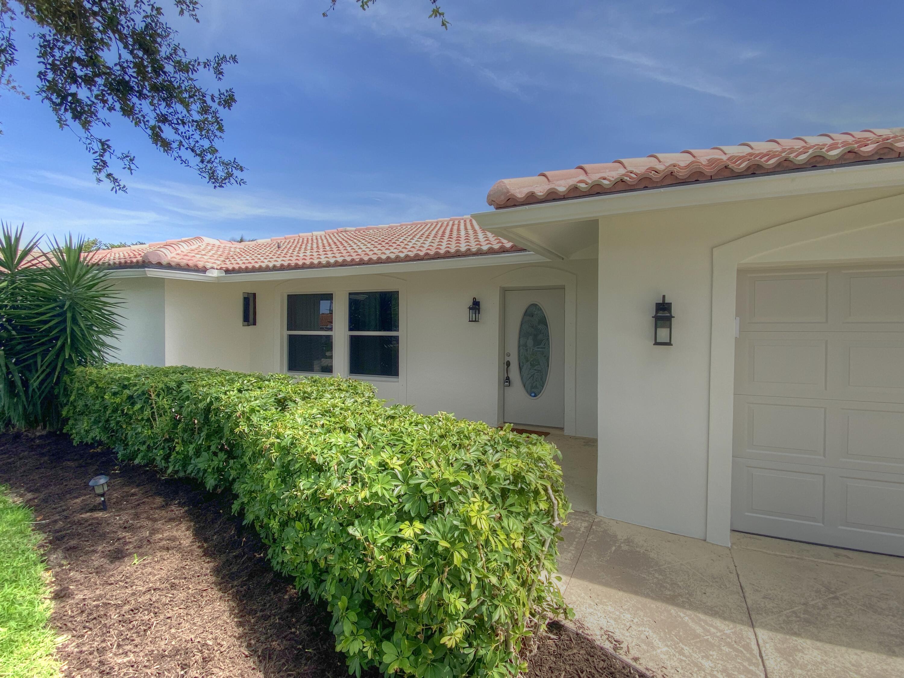 1934 Ascott Road Juno Beach, FL 33408 - Photo 2 of 38 2