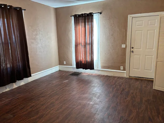 $69,900 | 405 3rd Street, Henry, IL 61537