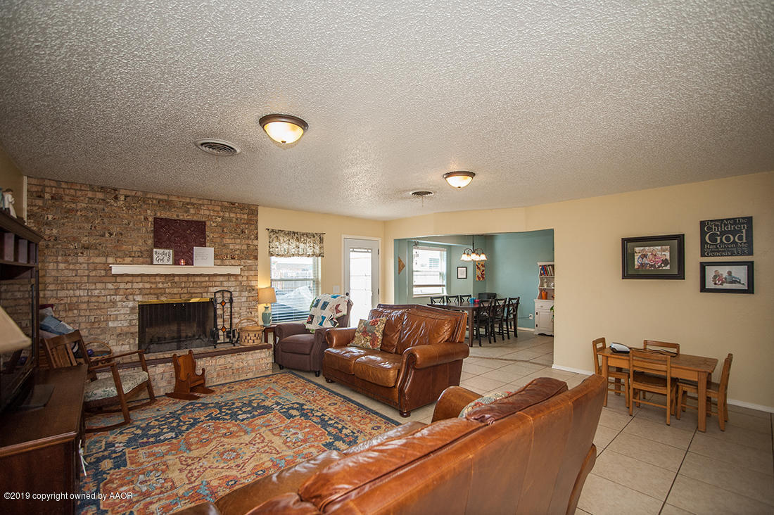 4408 Kingston Road Amarillo, TX 79109 - Photo 5 of 21 4408 Kingston_9789
