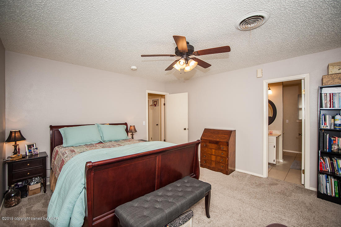 4408 Kingston Road Amarillo, TX 79109 - Photo 8 of 21 4408 Kingston_9754