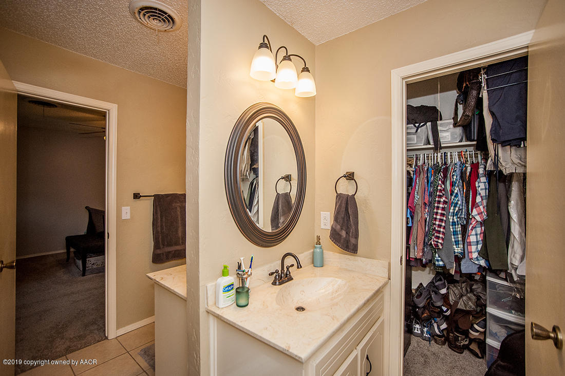 4408 Kingston Road Amarillo, TX 79109 - Photo 10 of 21 4408 Kingston_9757