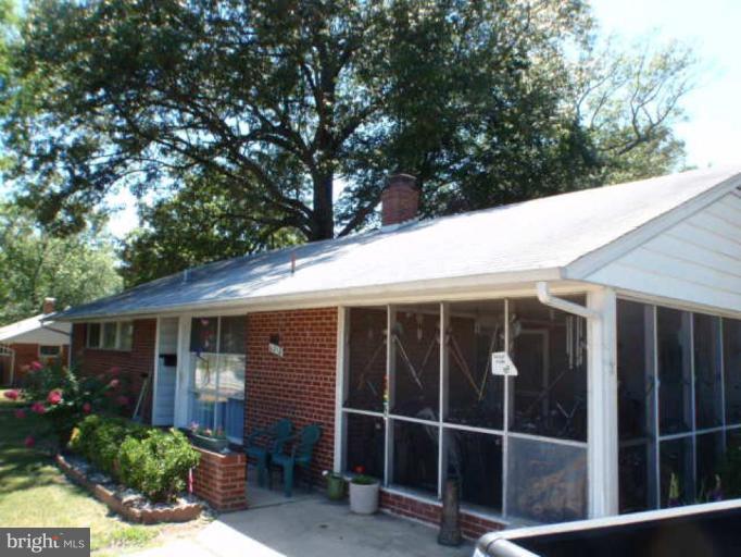 6218 Hanover Avenue Springfield, VA 22150 - Photo 6 of 8 Exterior #3