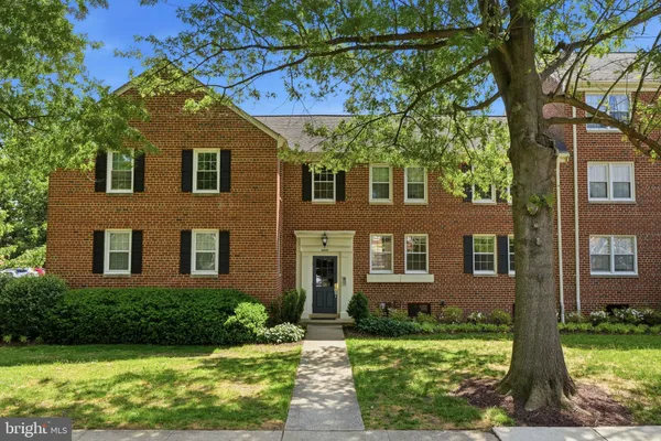 $2,100 | 6605 Potomac Avenue, Unit A2, Alexandria, VA 22307