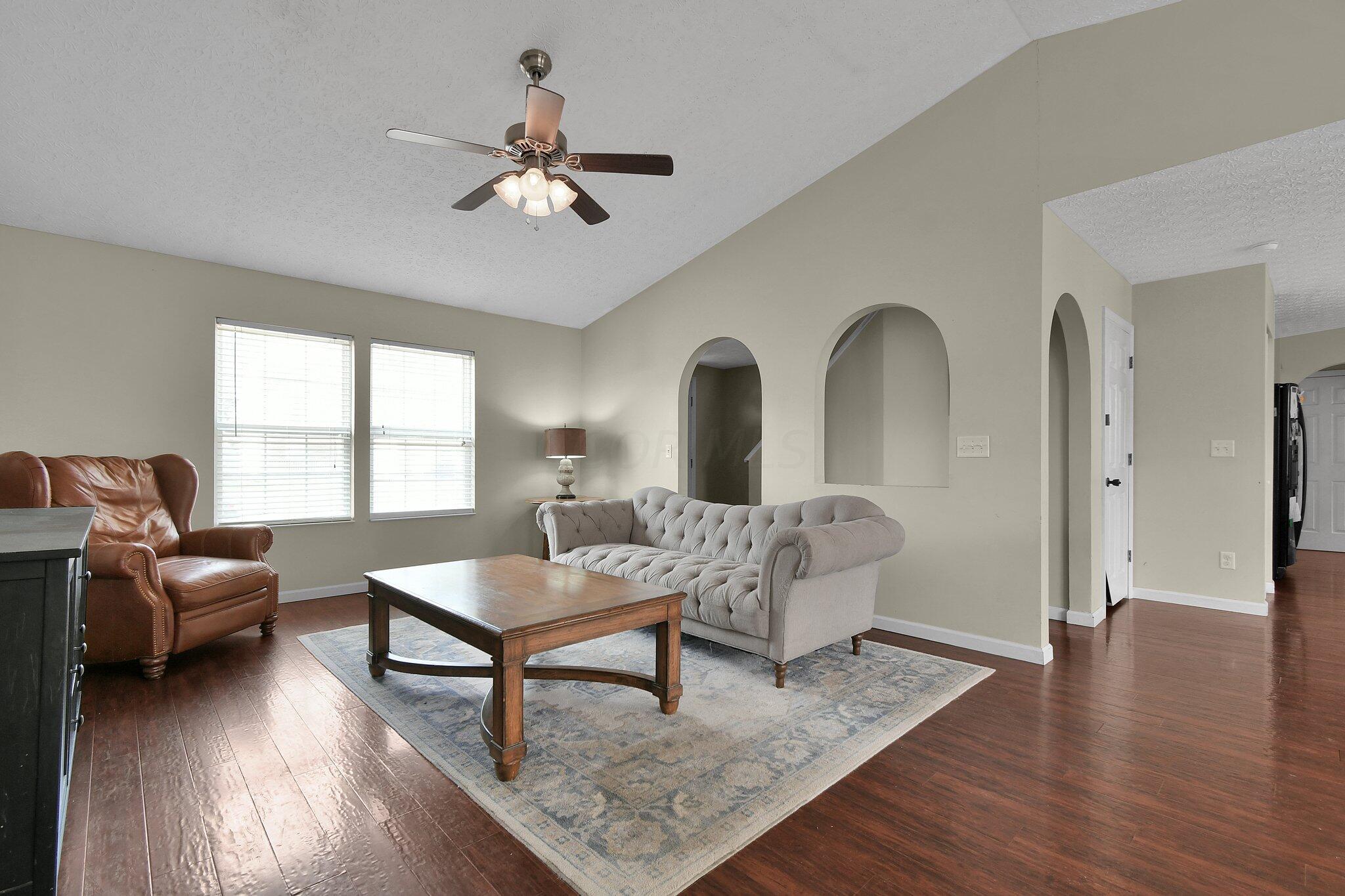 2498 Linbaugh Road Grove City, OH 43123 - Photo 4 of 28 5-web-or-mls-2498-linbaugh-rd