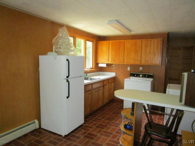378 Preacher Hill Road Cresco, PA 18326 - Photo 10 of 17 Gallery Image 10