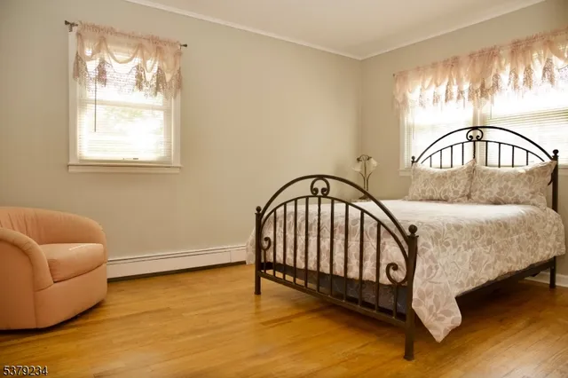 $824,900 | 29 Beach Street, East Hanover, NJ 07936