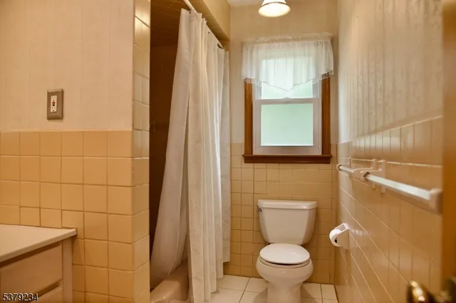 $824,900 | 29 Beach Street, East Hanover, NJ 07936