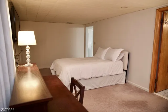 $824,900 | 29 Beach Street, East Hanover, NJ 07936