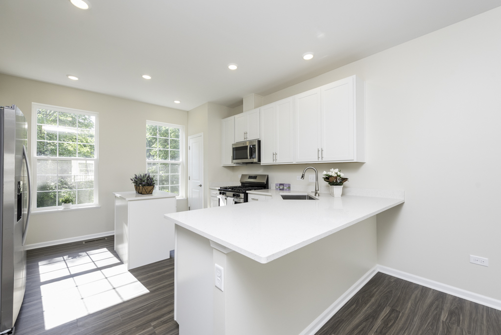 804 Neubauer Circle Lindenhurst, IL 60046 - Photo 12 of 33