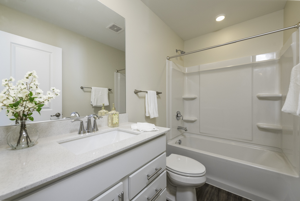 804 Neubauer Circle Lindenhurst, IL 60046 - Photo 21 of 33